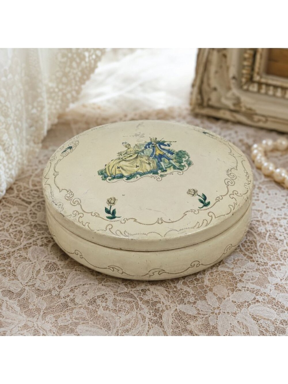 Vintage Tin Round Trinket Box With Victorian Couple Design 5" Diameter